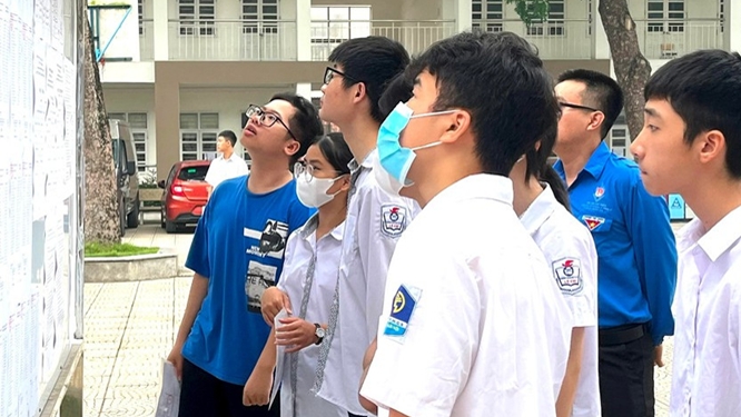 Tuyển sinh vào lớp 10 Hà Nội: Danh sách 201 điểm thi và những điều thí sinh cần lưu ý
